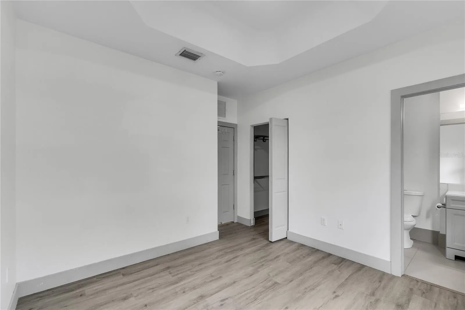 1720 NE 33RD AVE #104-5, #104-5
