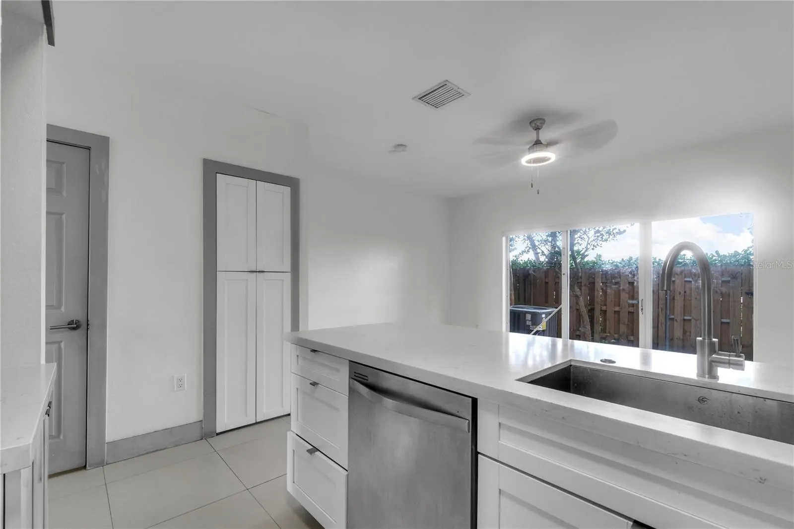 1720 NE 33RD AVE #104-5, #104-5