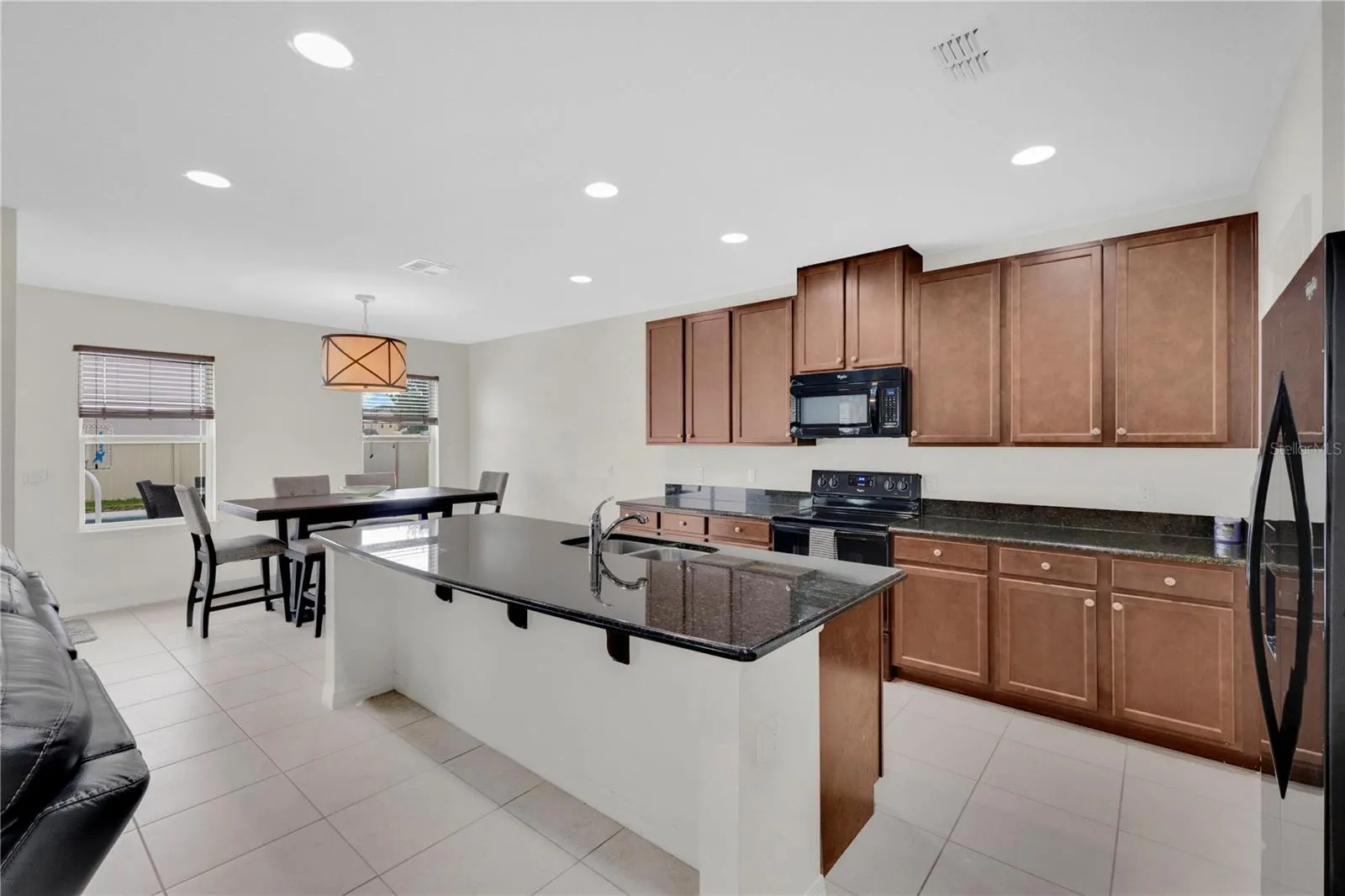 2770 MONTICELLO WAY