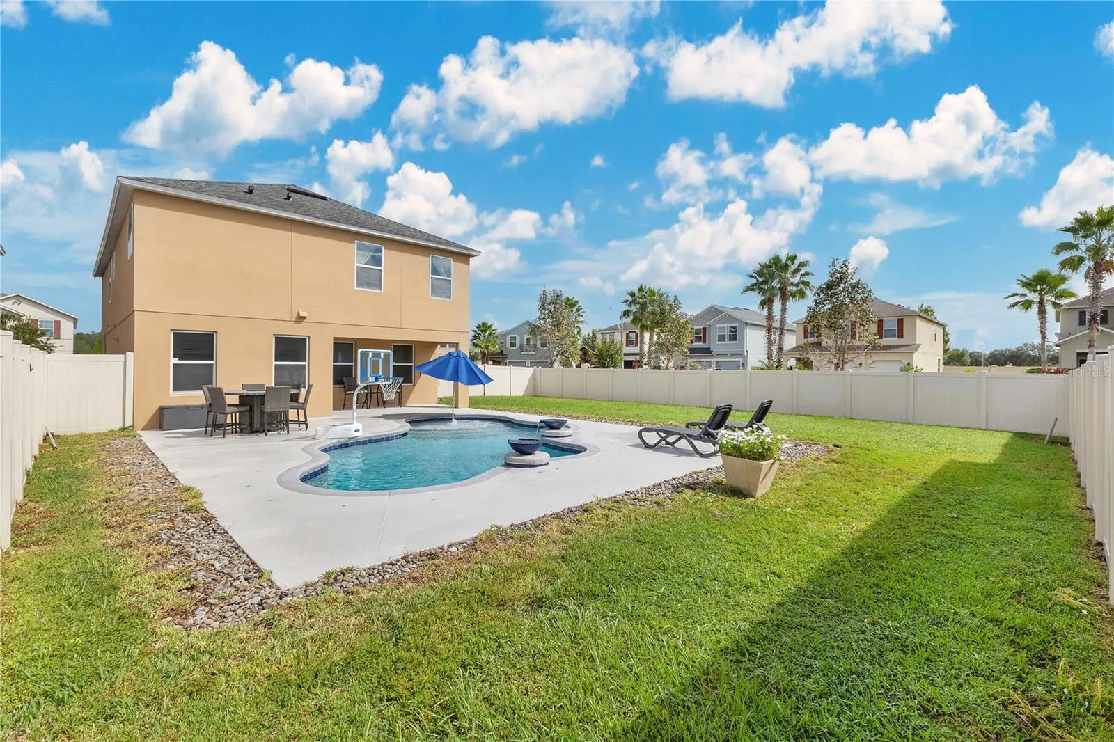 2770 MONTICELLO WAY