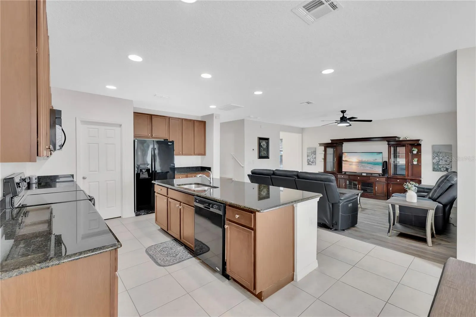 2770 MONTICELLO WAY