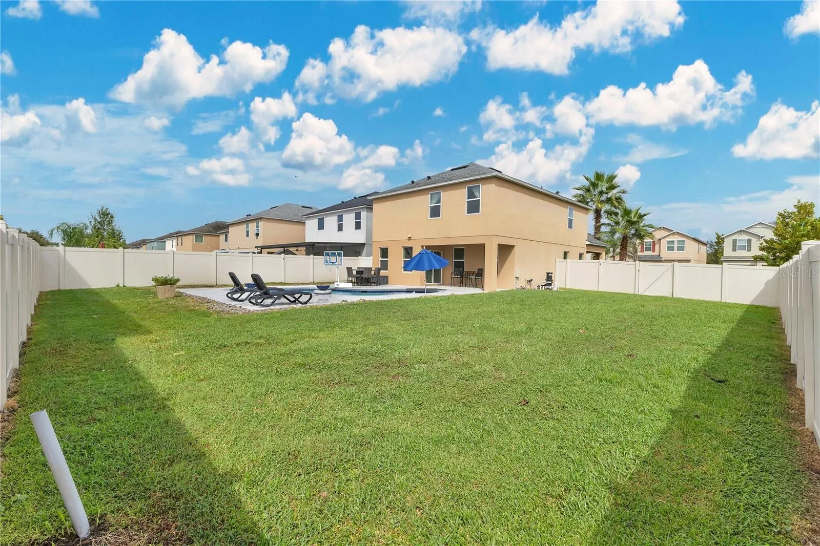2770 MONTICELLO WAY
