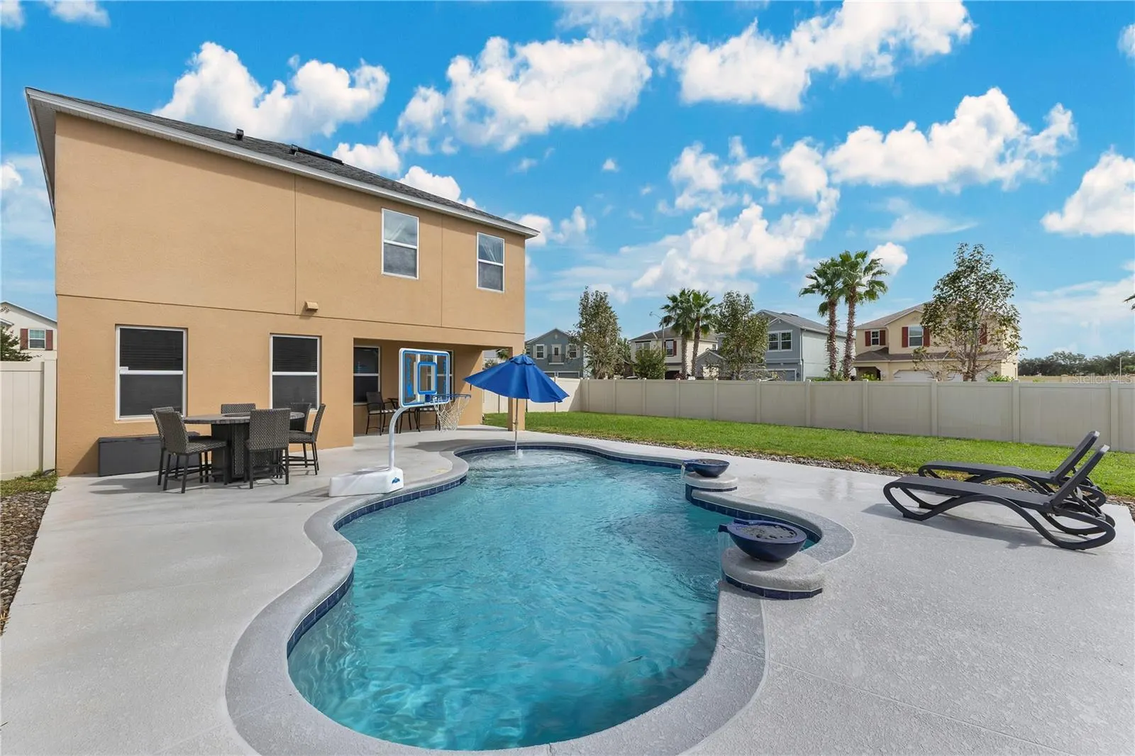 2770 MONTICELLO WAY