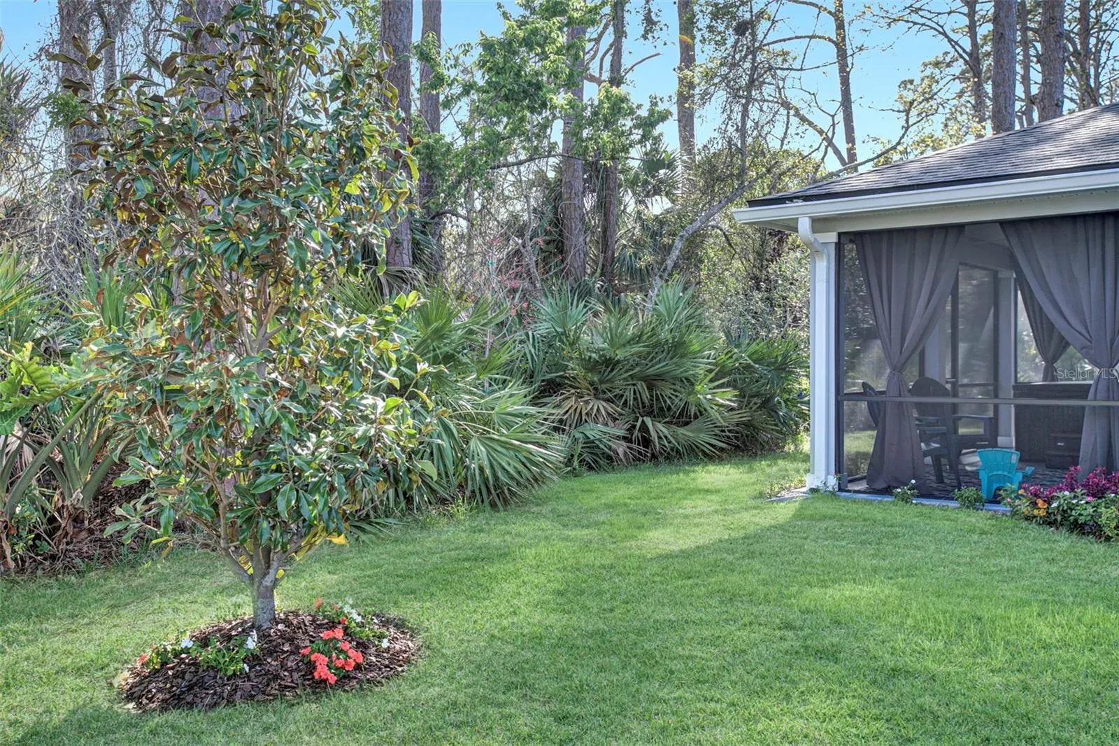 27 MOANA CT S