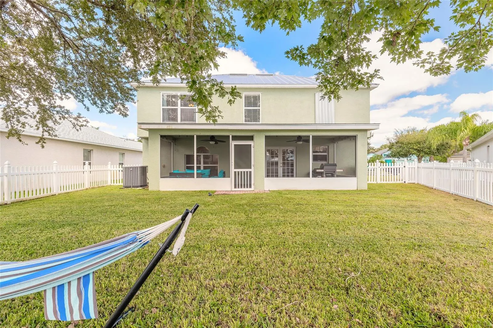 216 STONY POINT DR