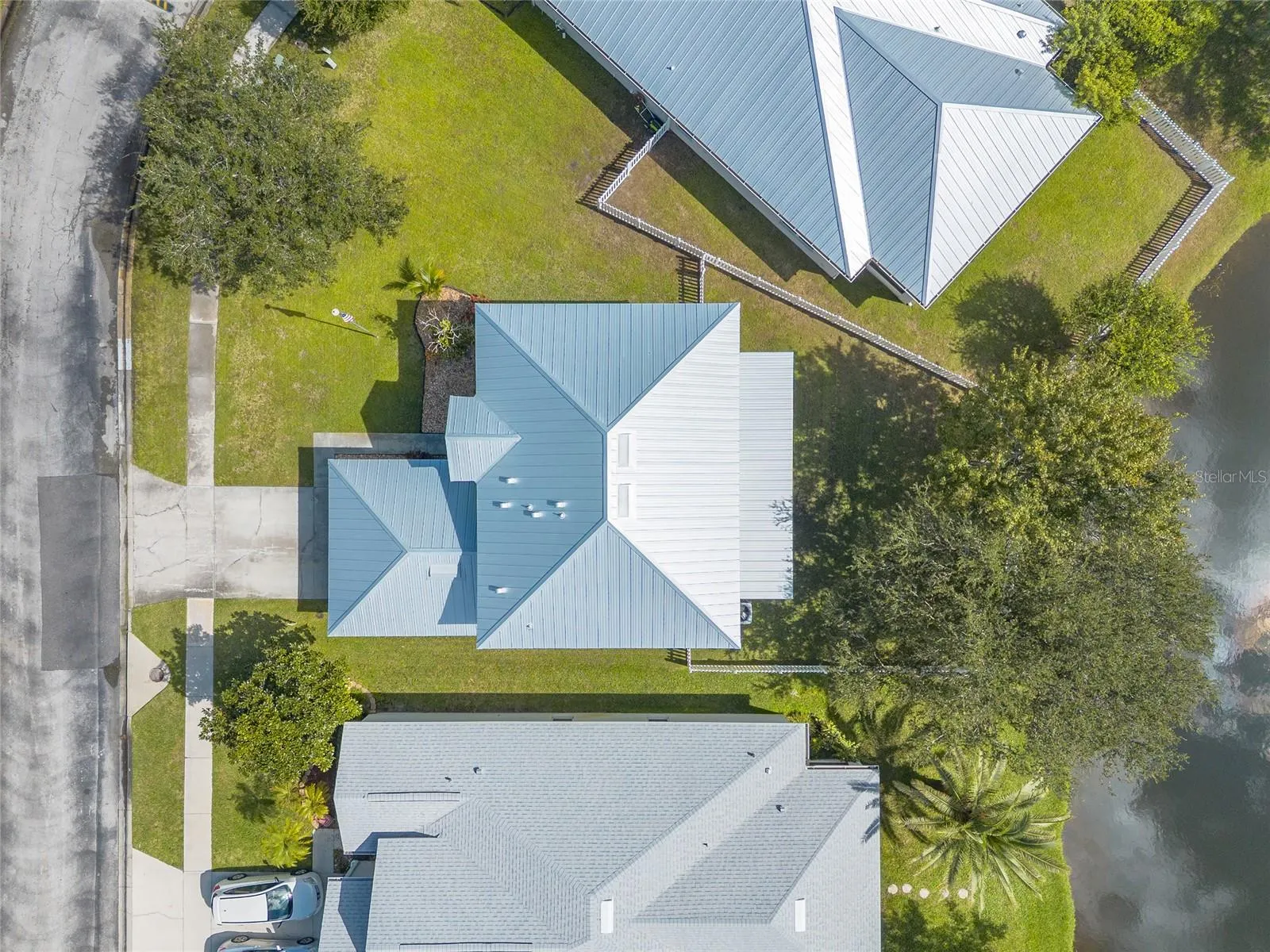 216 STONY POINT DR