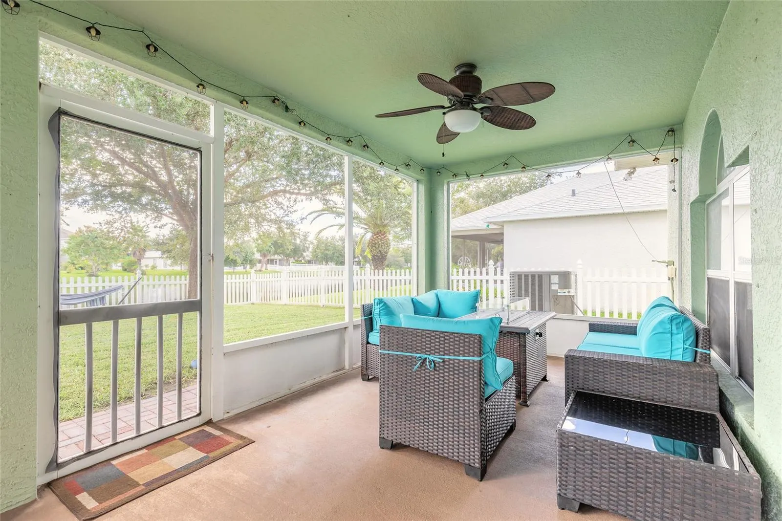 216 STONY POINT DR