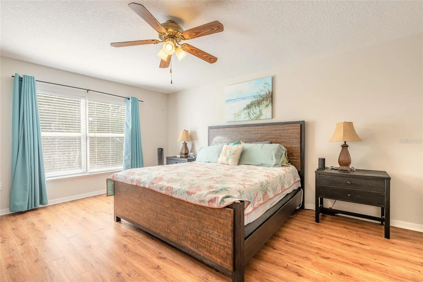 216 STONY POINT DR