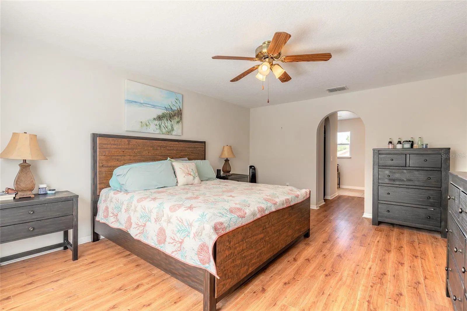 216 STONY POINT DR