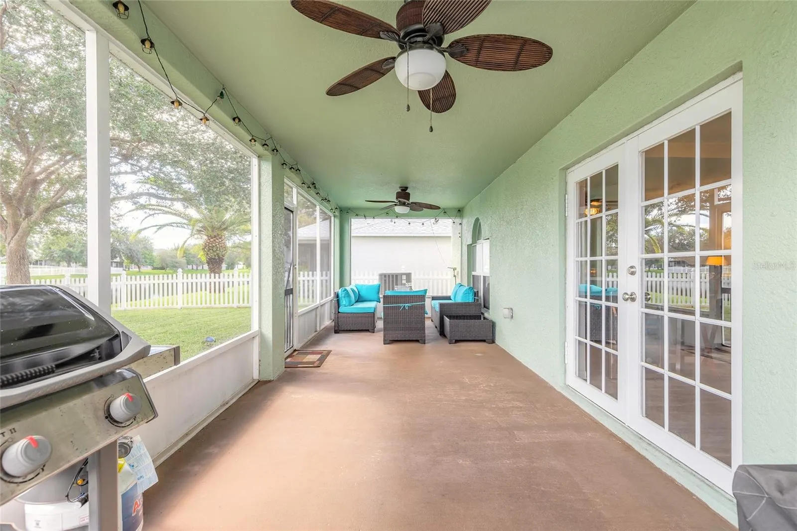 216 STONY POINT DR