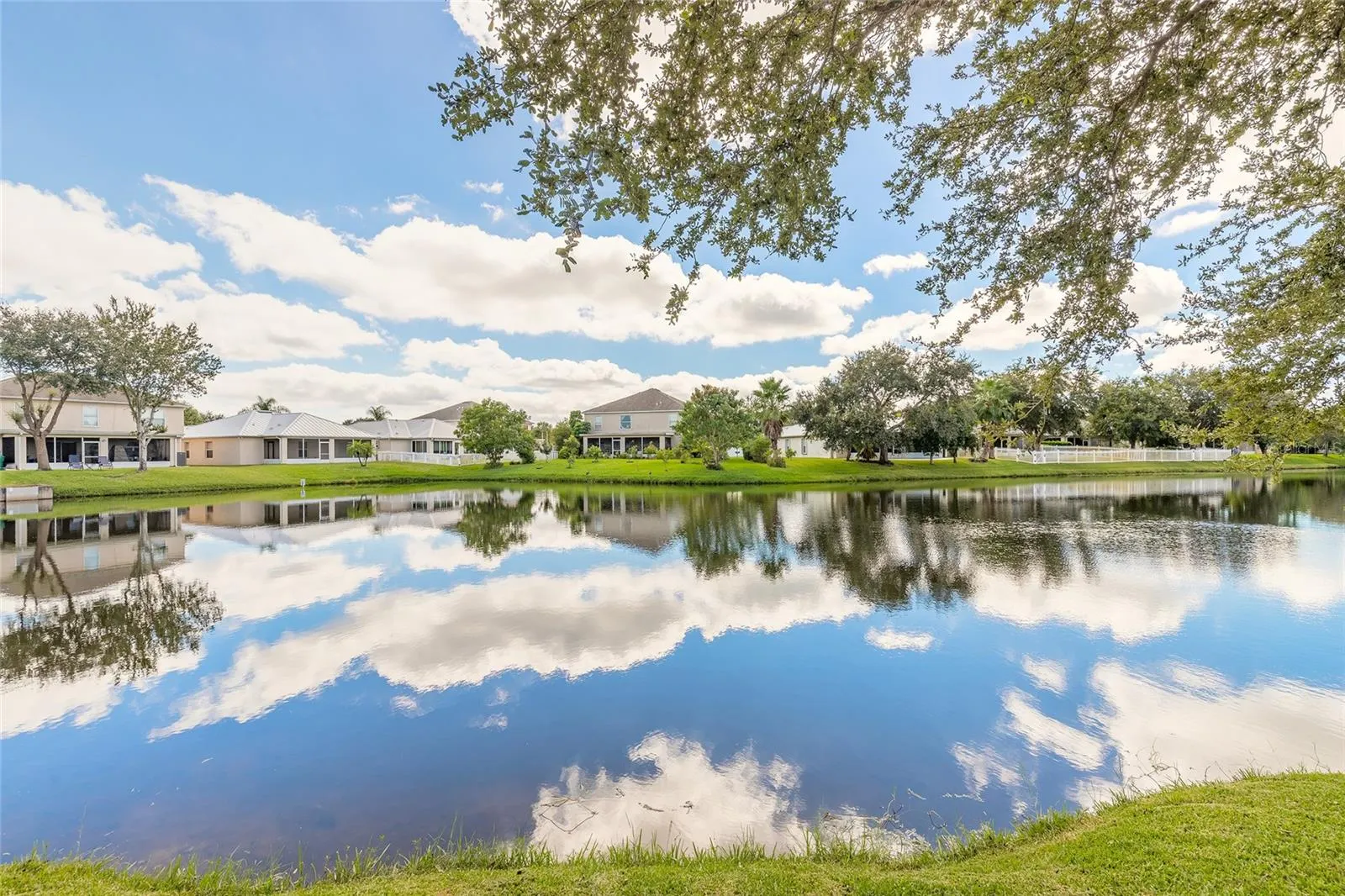 216 STONY POINT DR