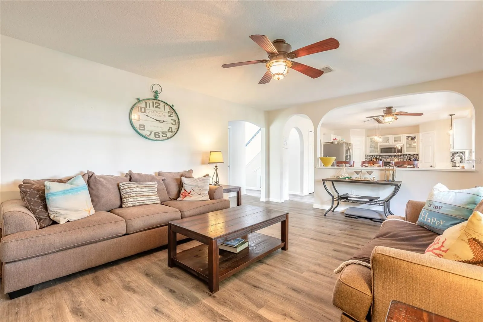 216 STONY POINT DR