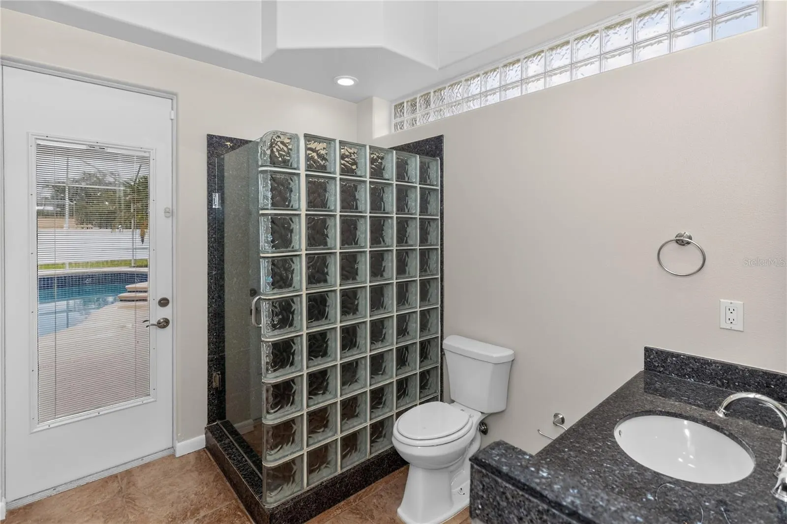 105 ALEXANDRA WOODS DR