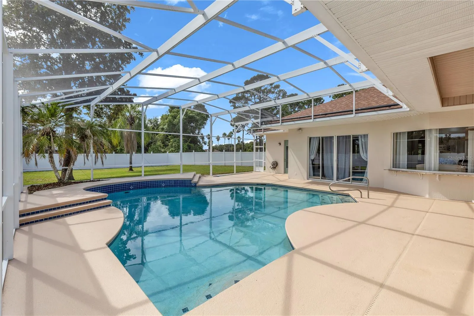 105 ALEXANDRA WOODS DR