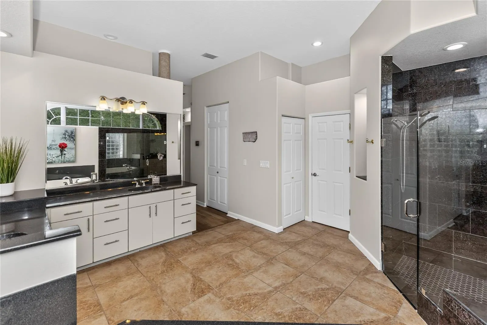 105 ALEXANDRA WOODS DR