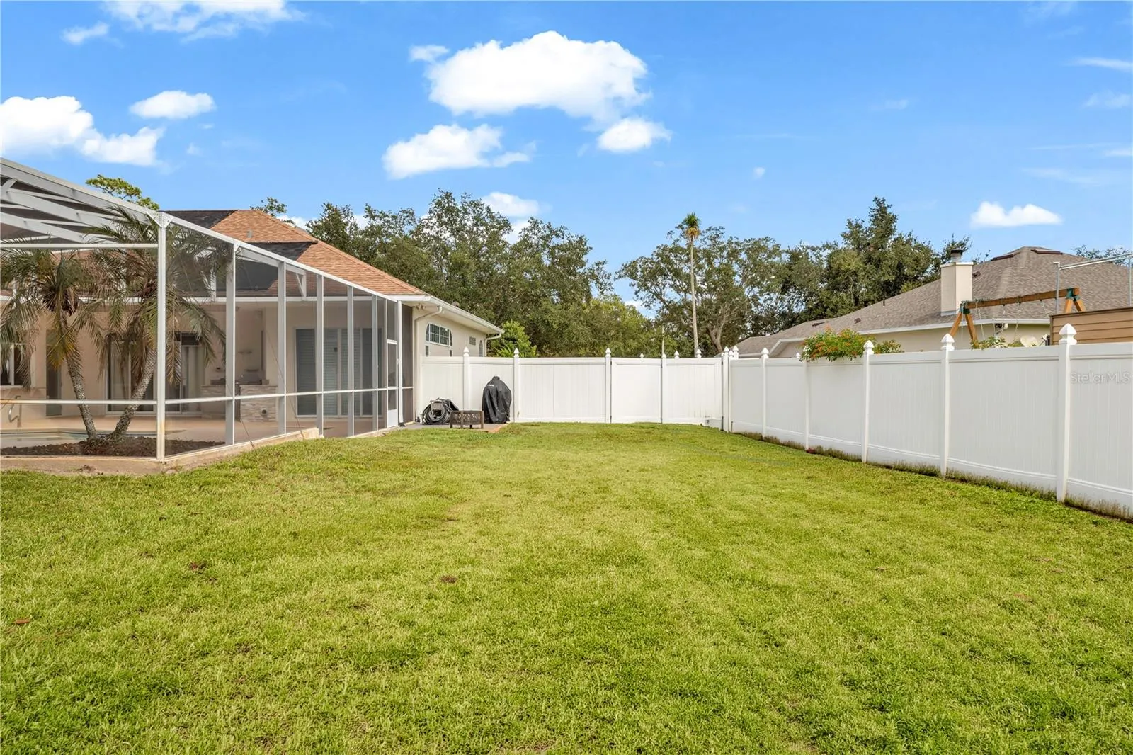 105 ALEXANDRA WOODS DR