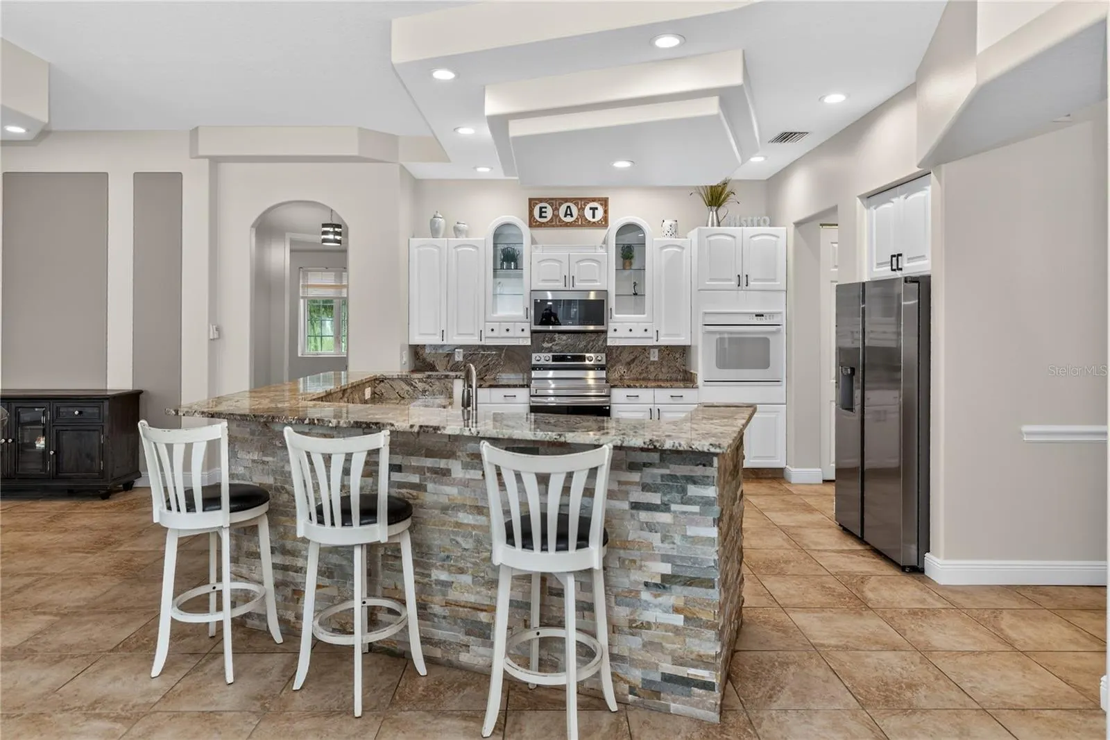 105 ALEXANDRA WOODS DR