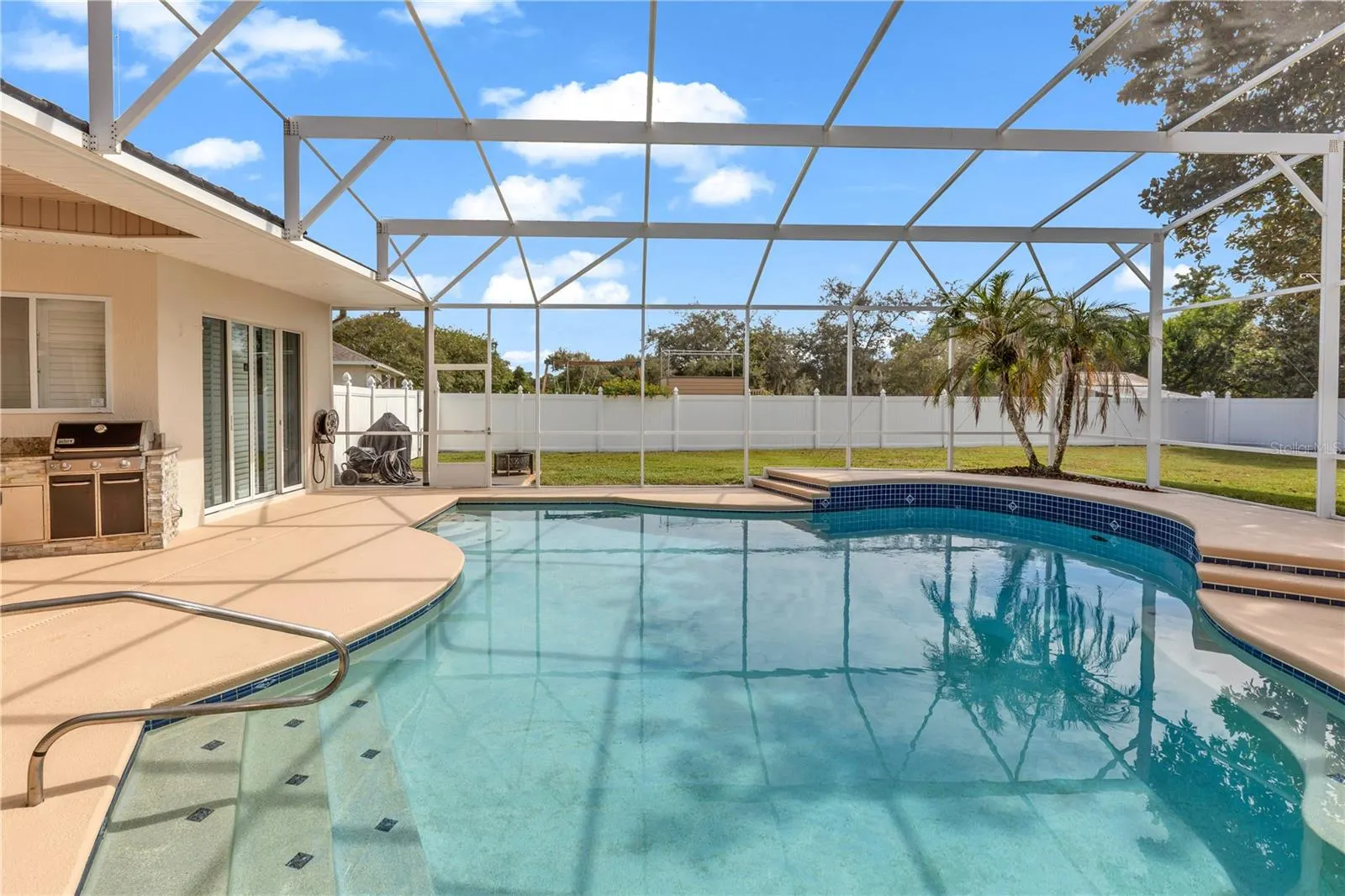 105 ALEXANDRA WOODS DR