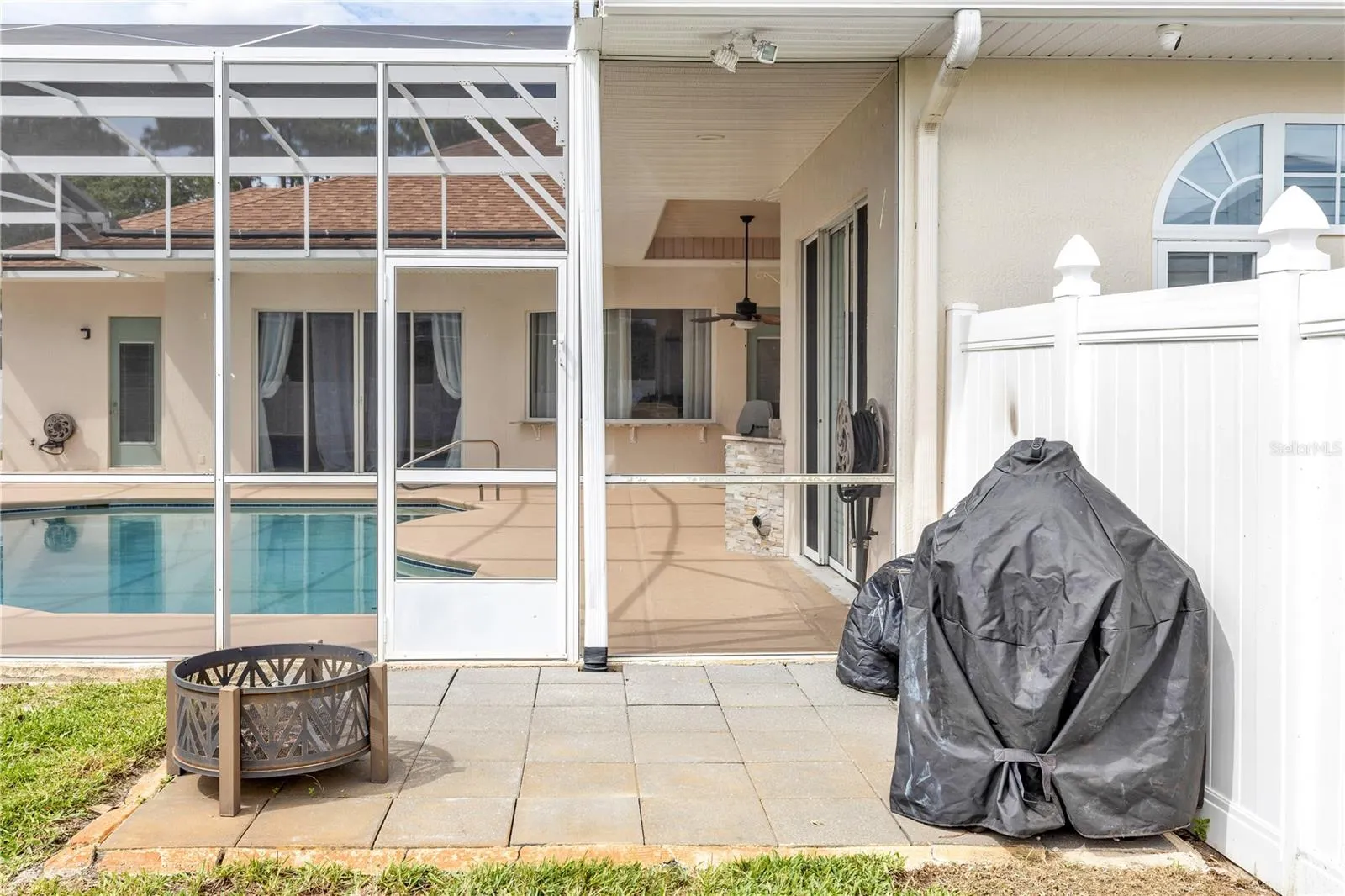 105 ALEXANDRA WOODS DR