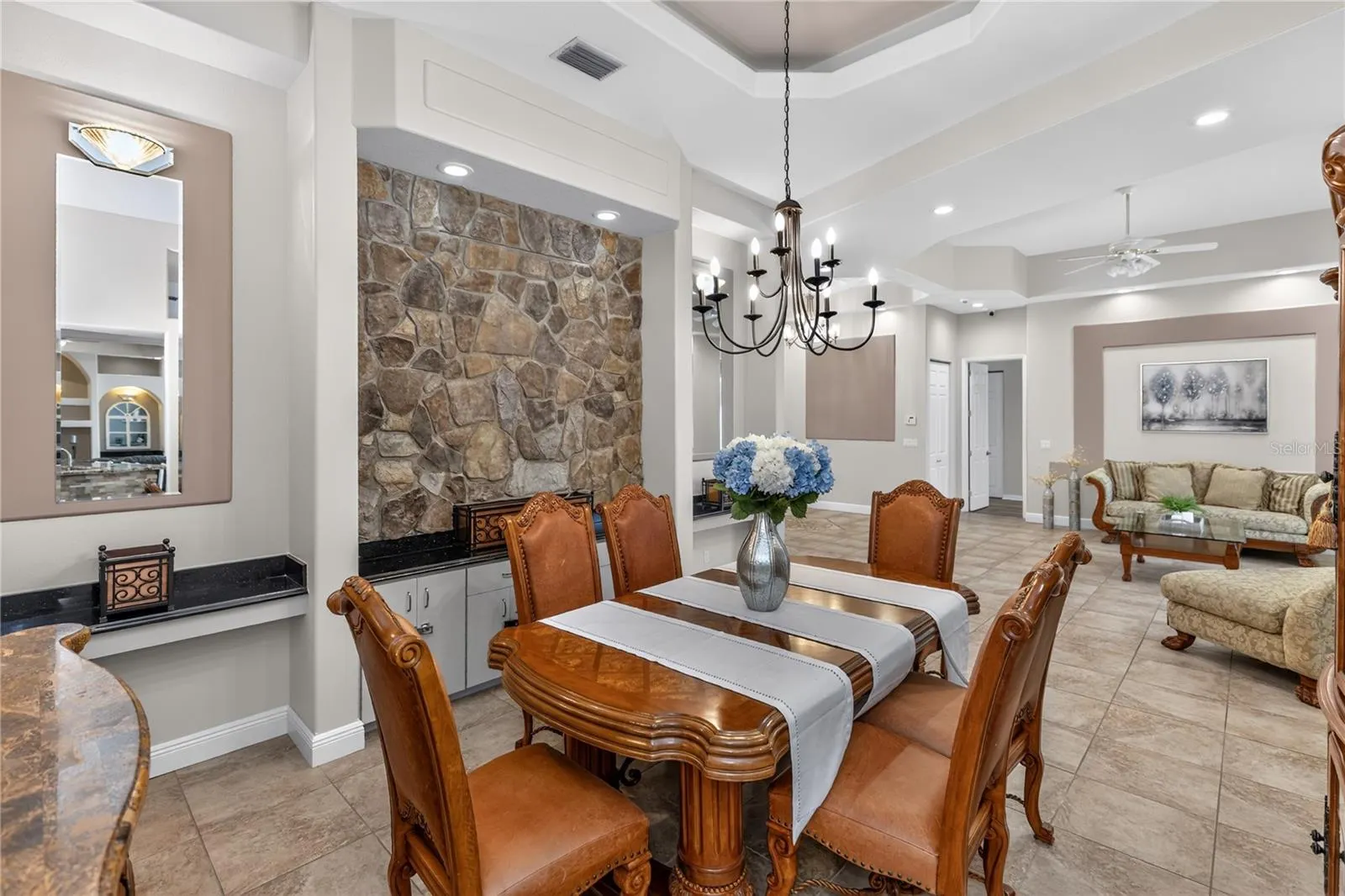 105 ALEXANDRA WOODS DR