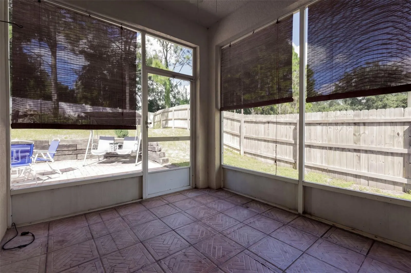 1416 LONGVILLE CIR