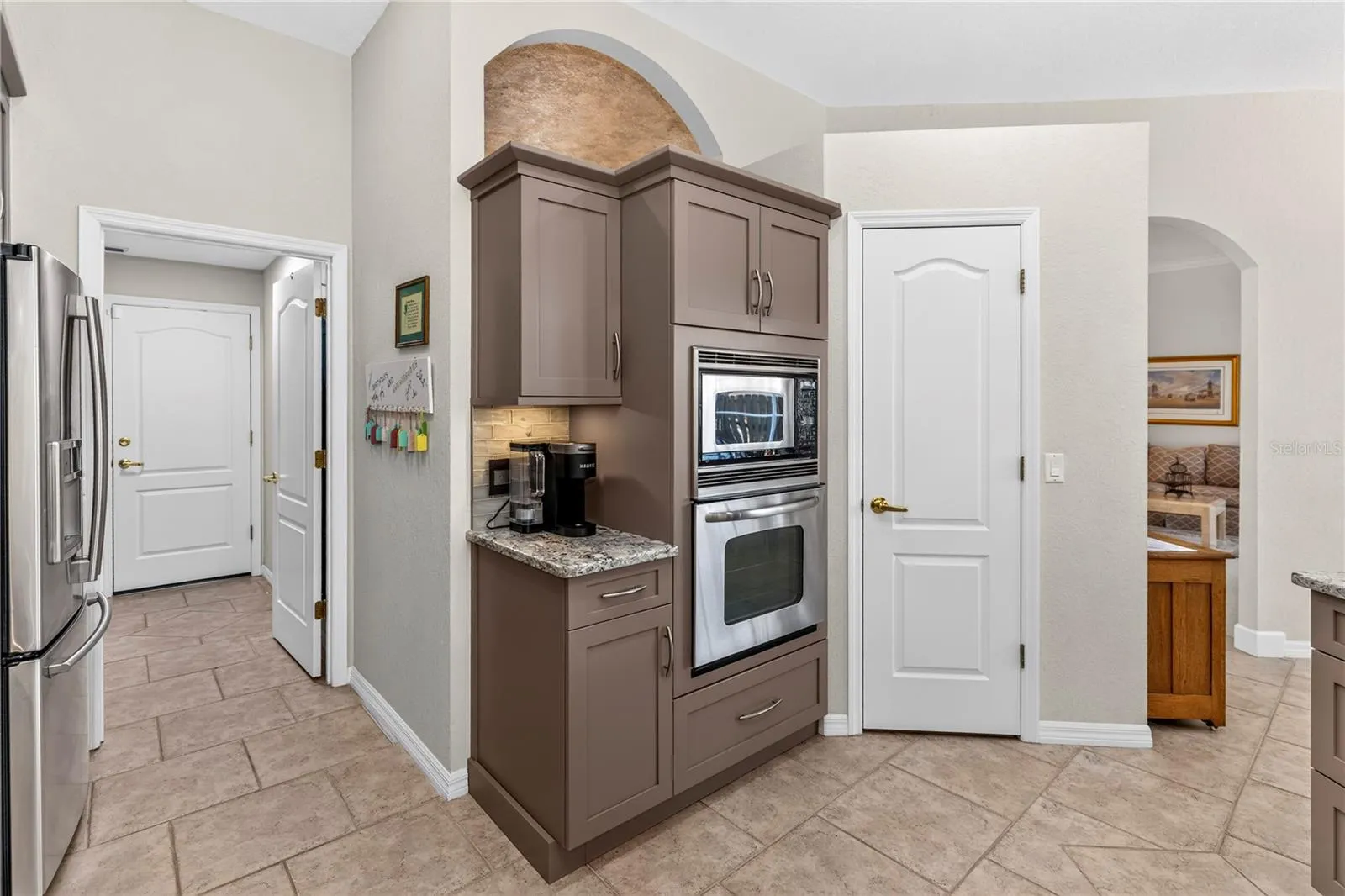 313 HAMPTON HILLS CT