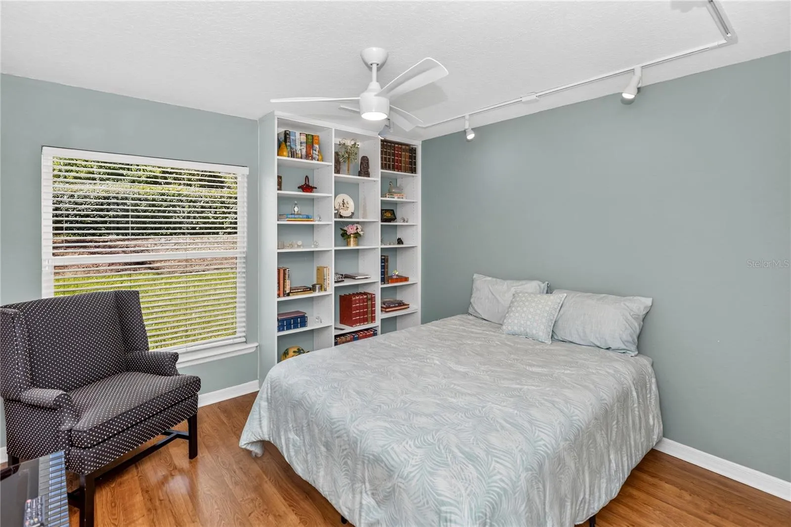 313 HAMPTON HILLS CT