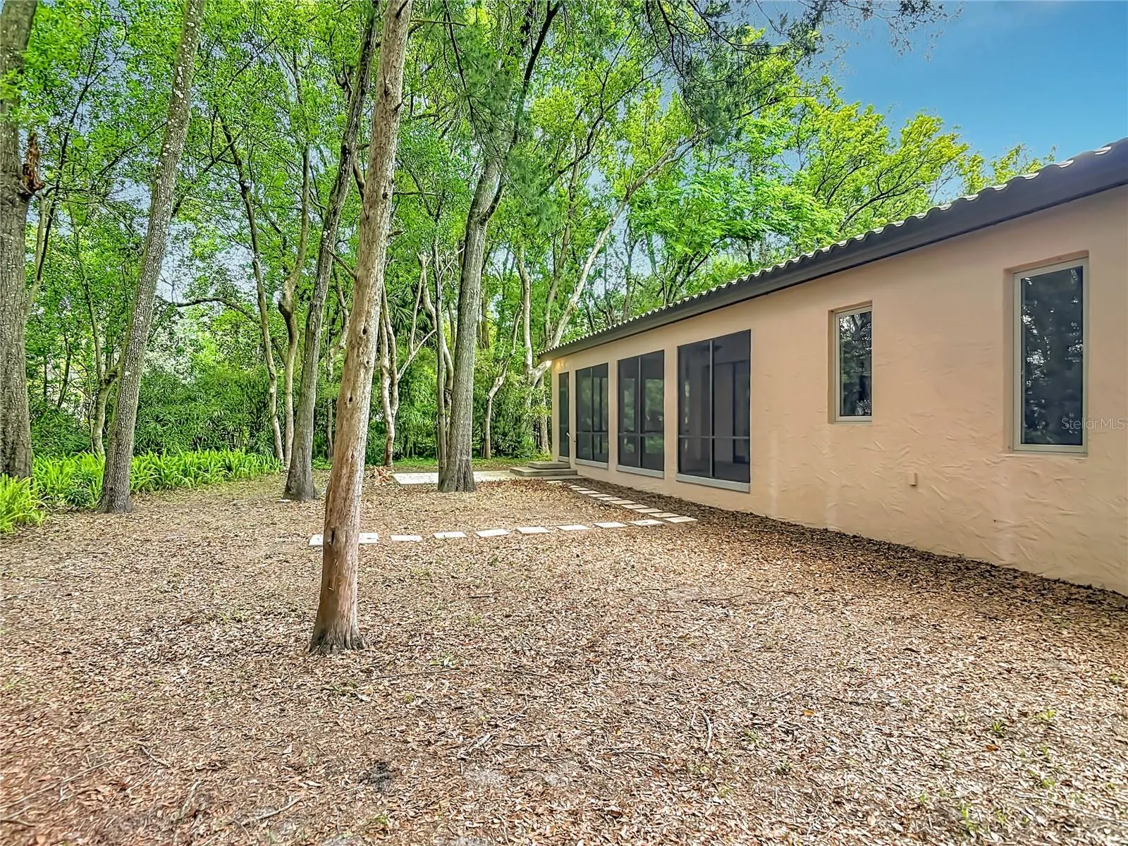 250 GARDEN ST