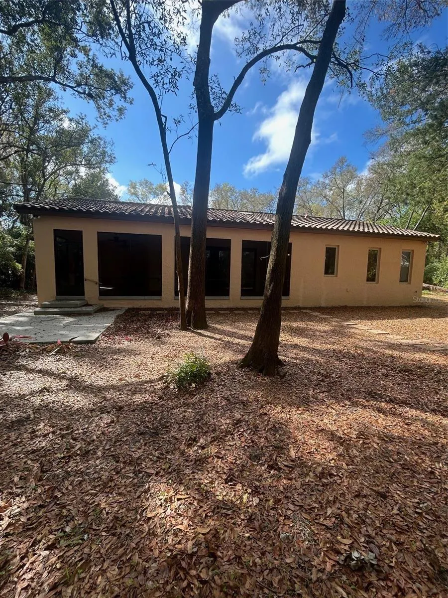 250 GARDEN ST