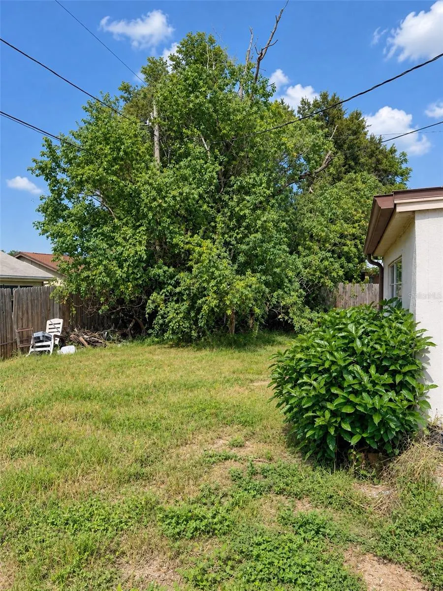 3543 WILTSHIRE DR