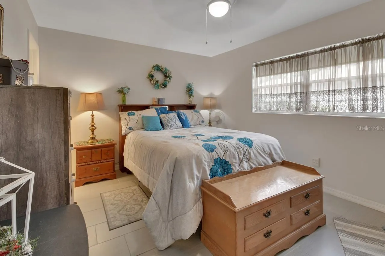 713 E MICHIGAN AVE #B #B