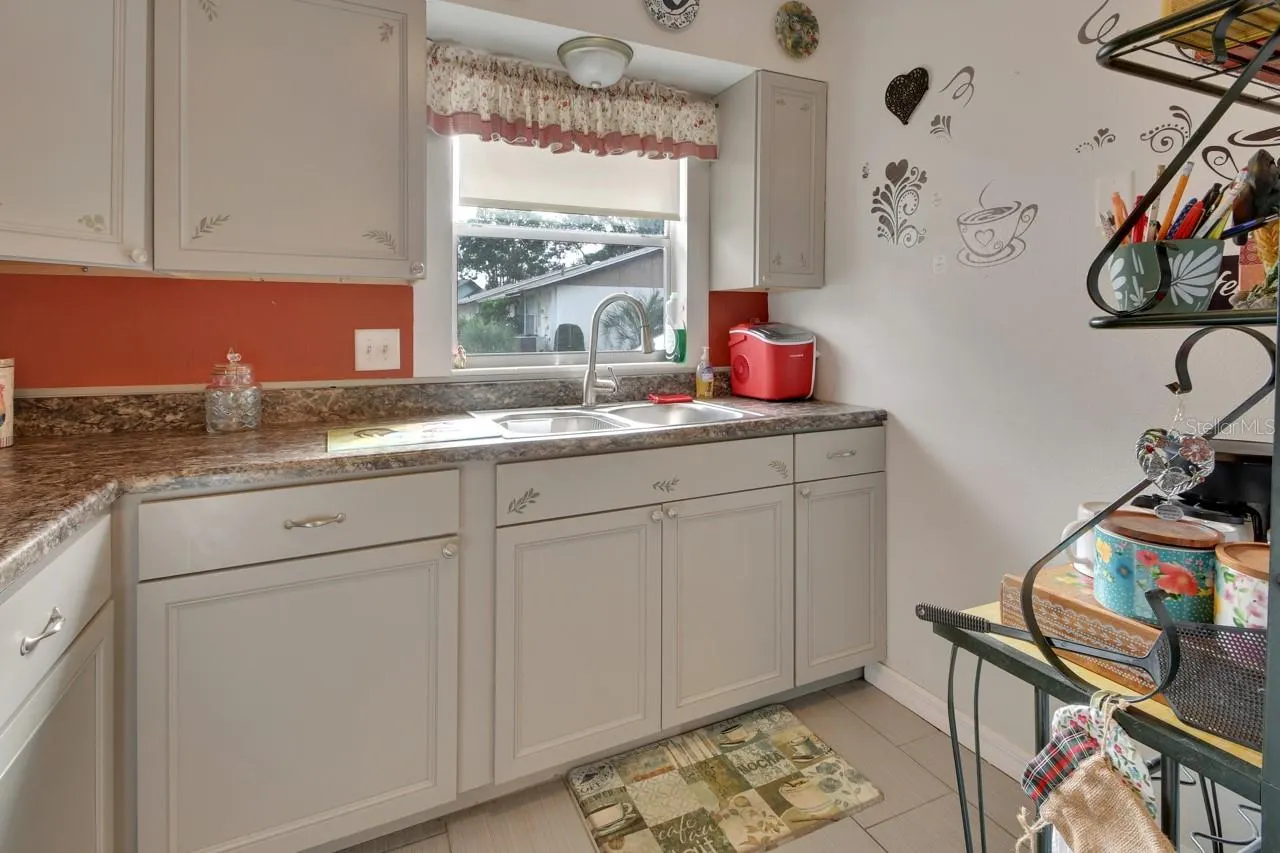 713 E MICHIGAN AVE #B #B