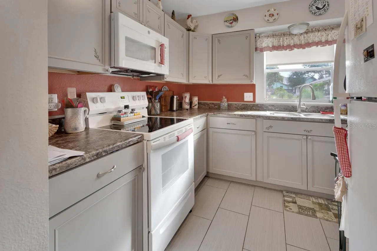 713 E MICHIGAN AVE #B #B
