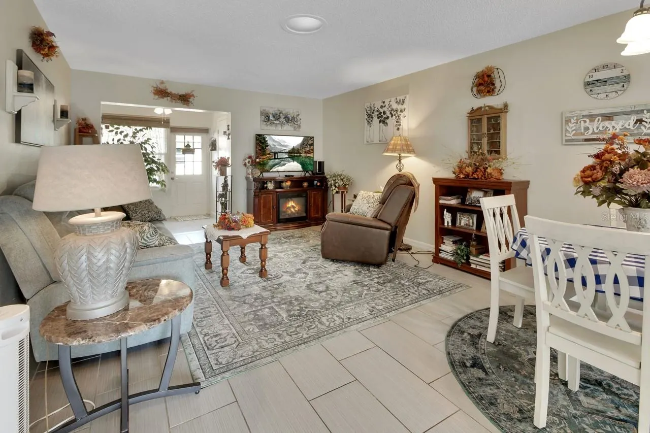 713 E MICHIGAN AVE #B #B