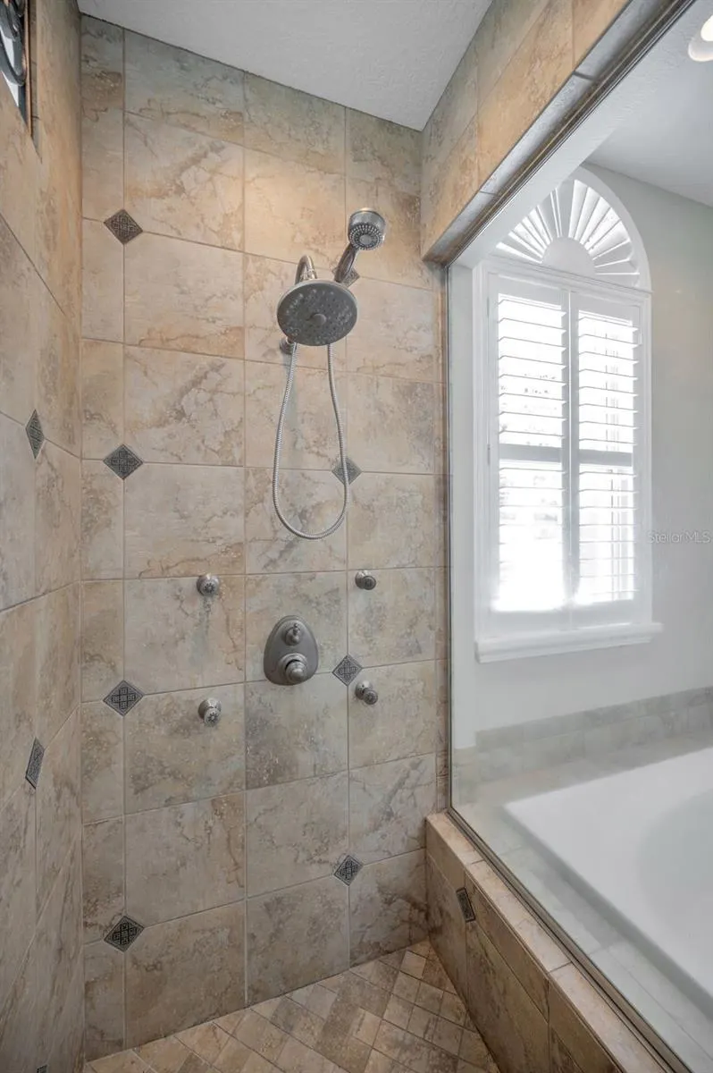 1227 TOSCANO DR