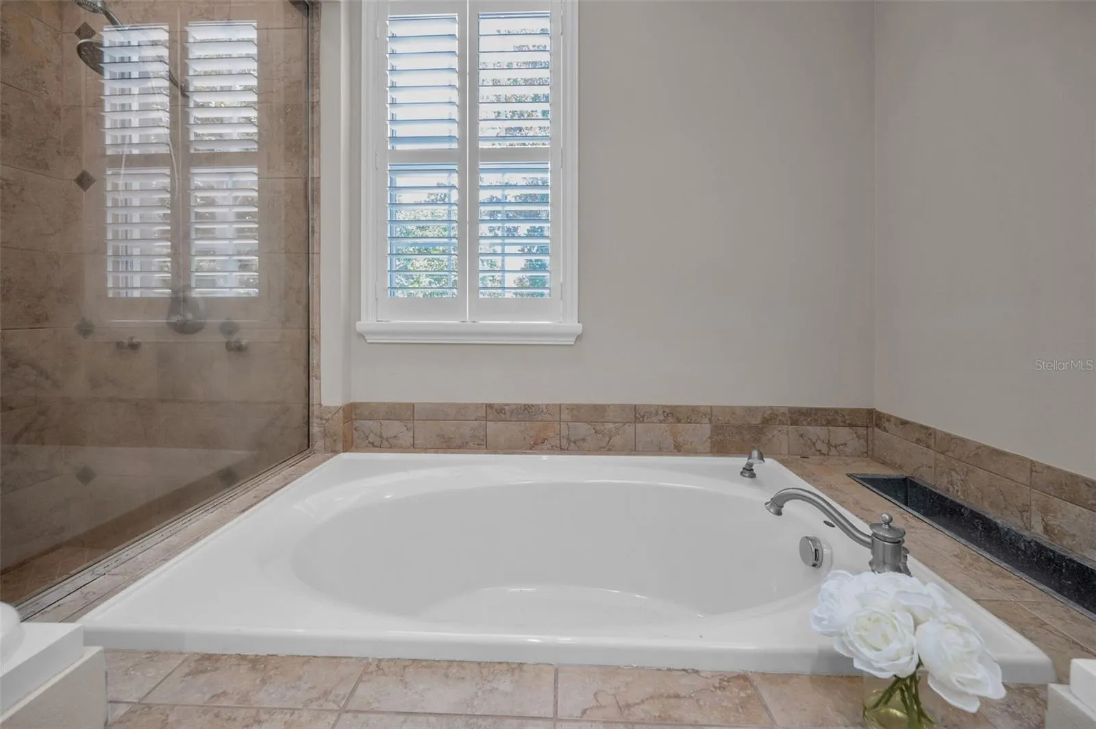 1227 TOSCANO DR