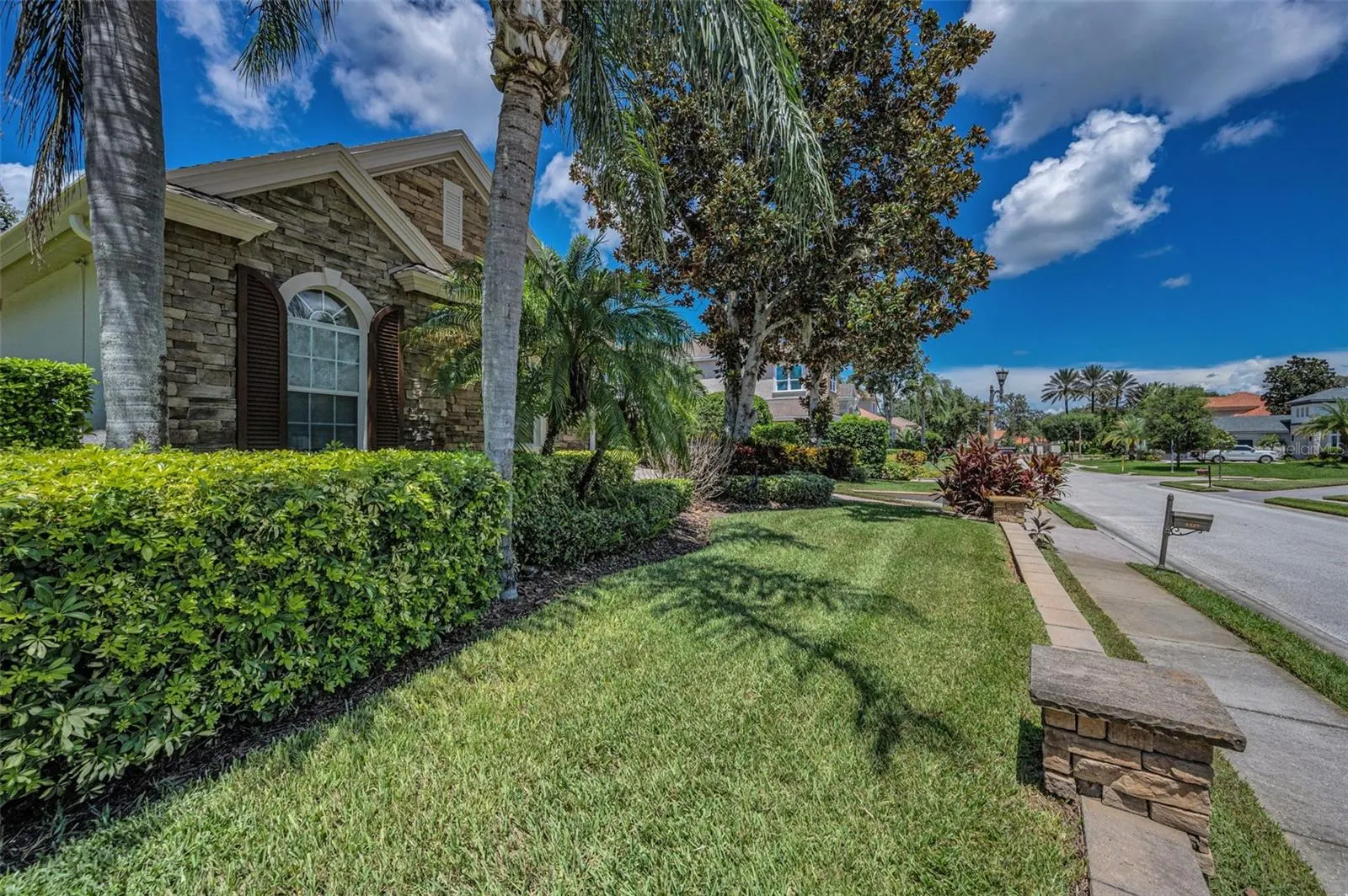 1227 TOSCANO DR
