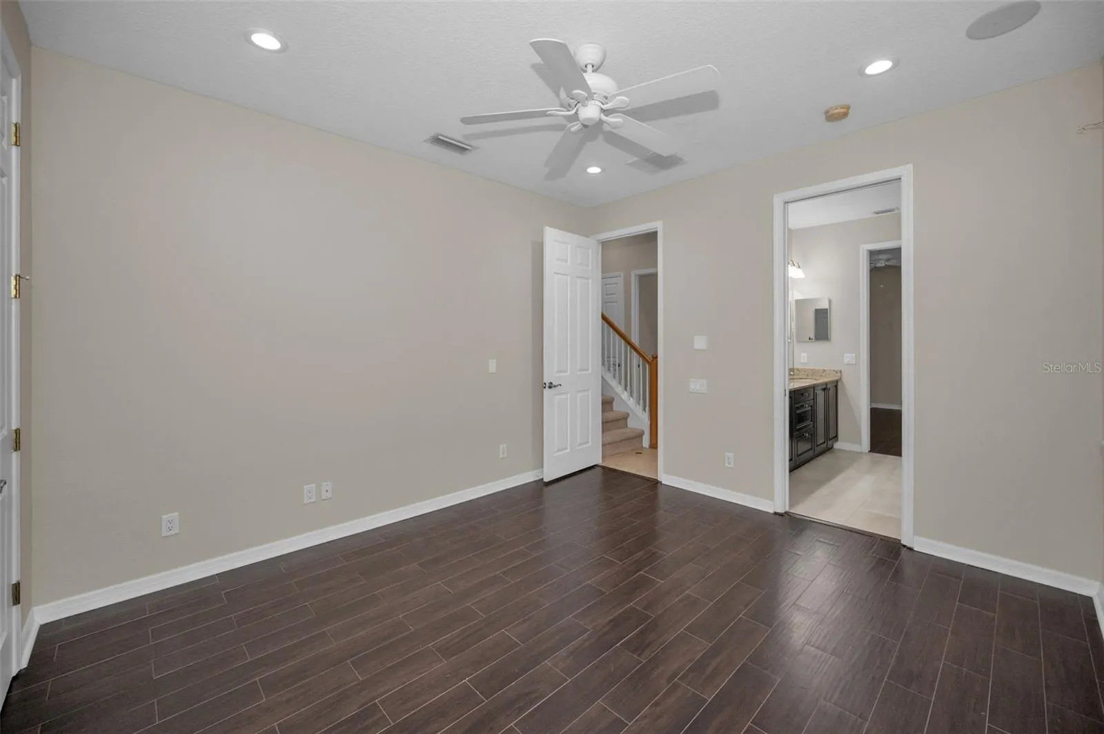 1227 TOSCANO DR