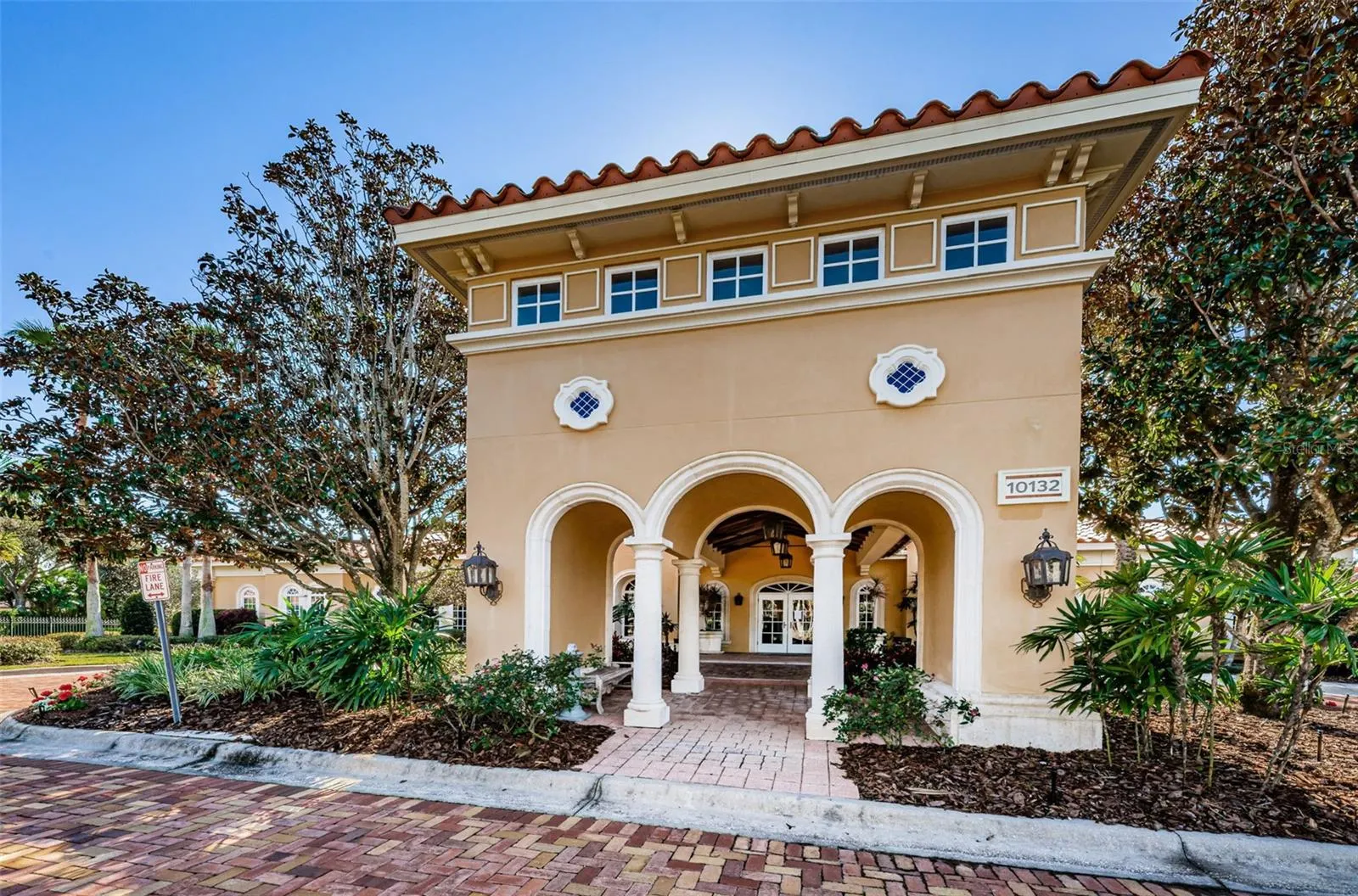 1227 TOSCANO DR