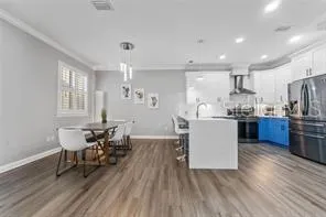 111 S MELVILLE AVE #4, #4