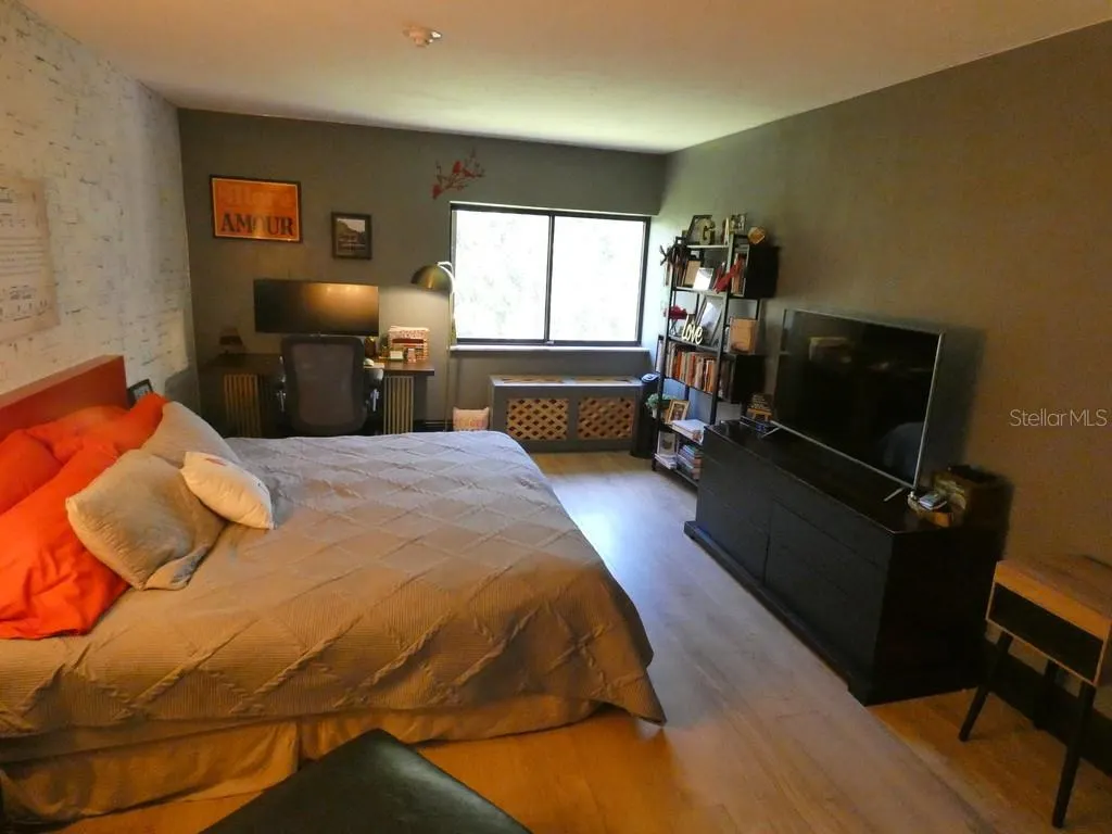 36750 US HIGHWAY 19 N #20-305, #20-305