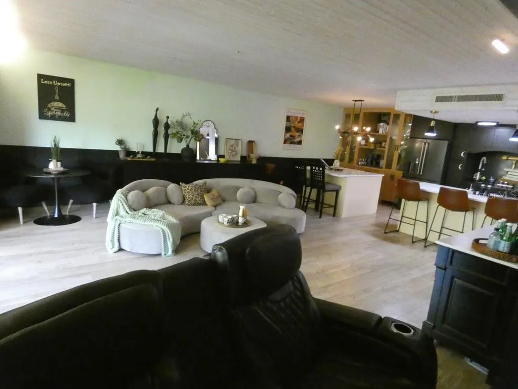 36750 US HIGHWAY 19 N #20-305, #20-305