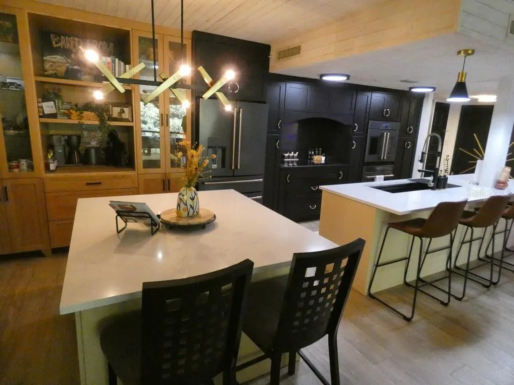 36750 US HIGHWAY 19 N #20-305, #20-305