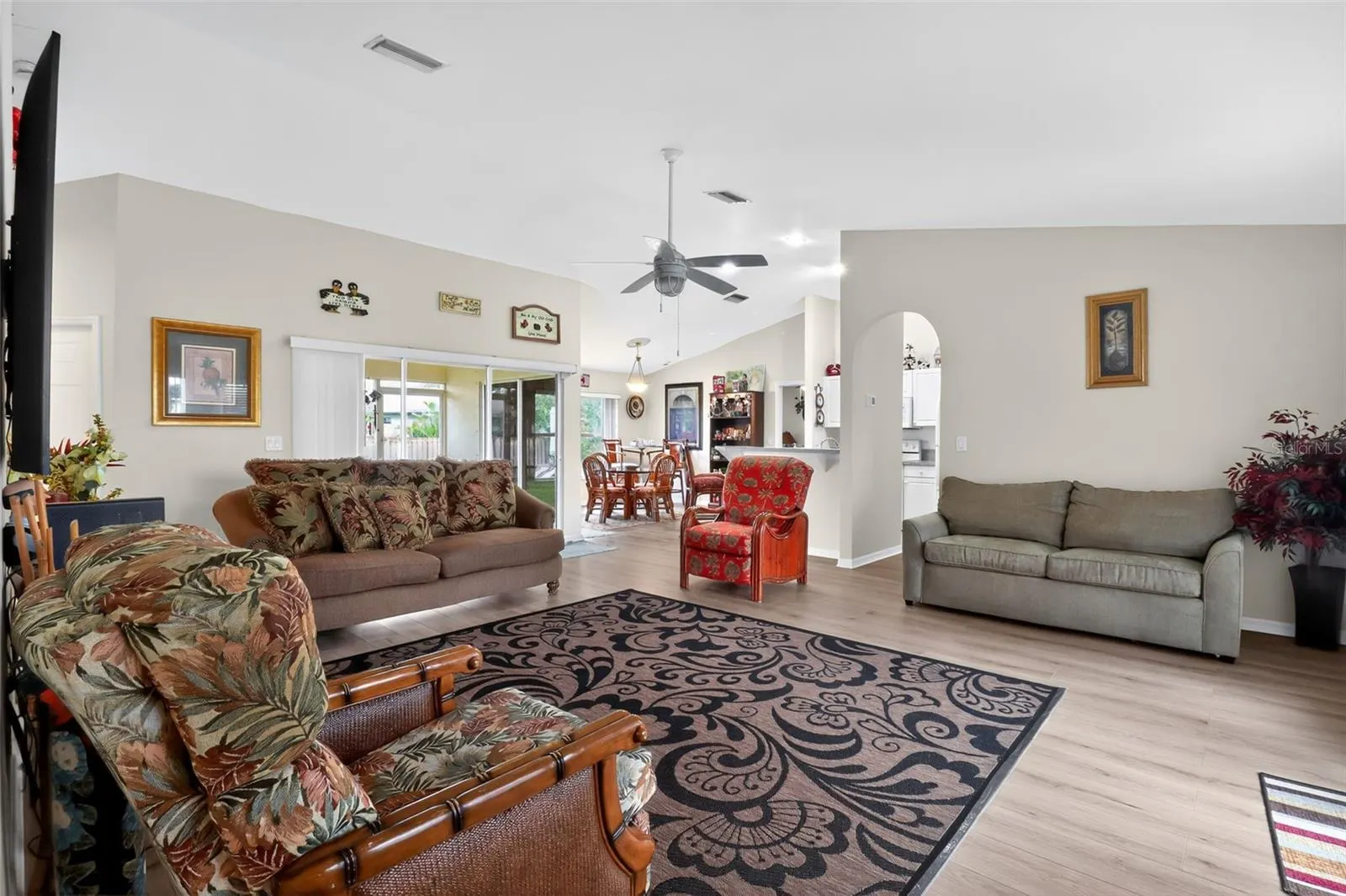 1449 GUTTENBURG RD
