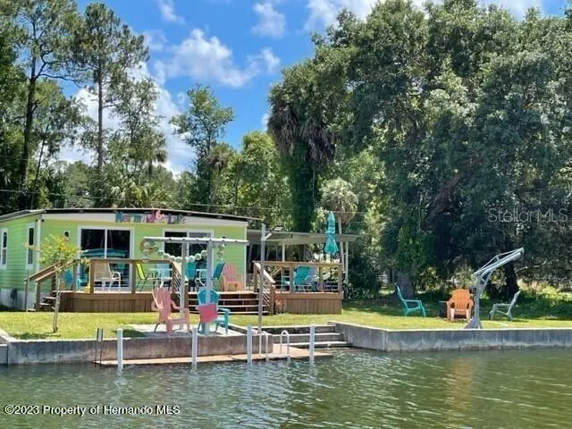6051 COLONY CIR