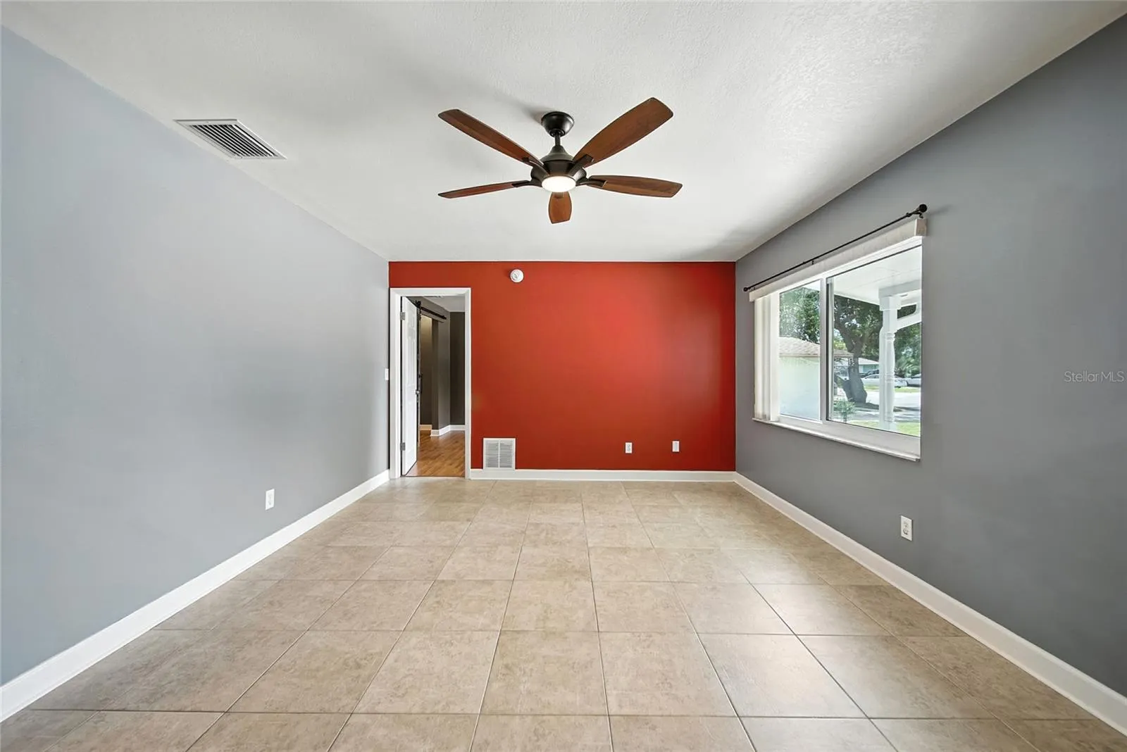 1715 CROMWELL DR