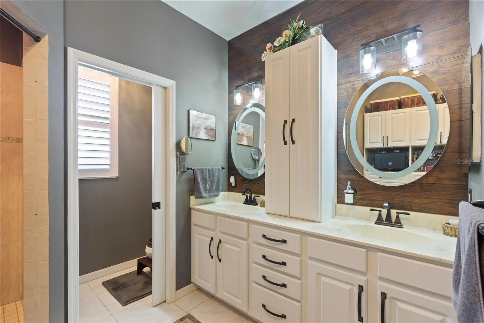1072 S POINTE ALEXIS DR