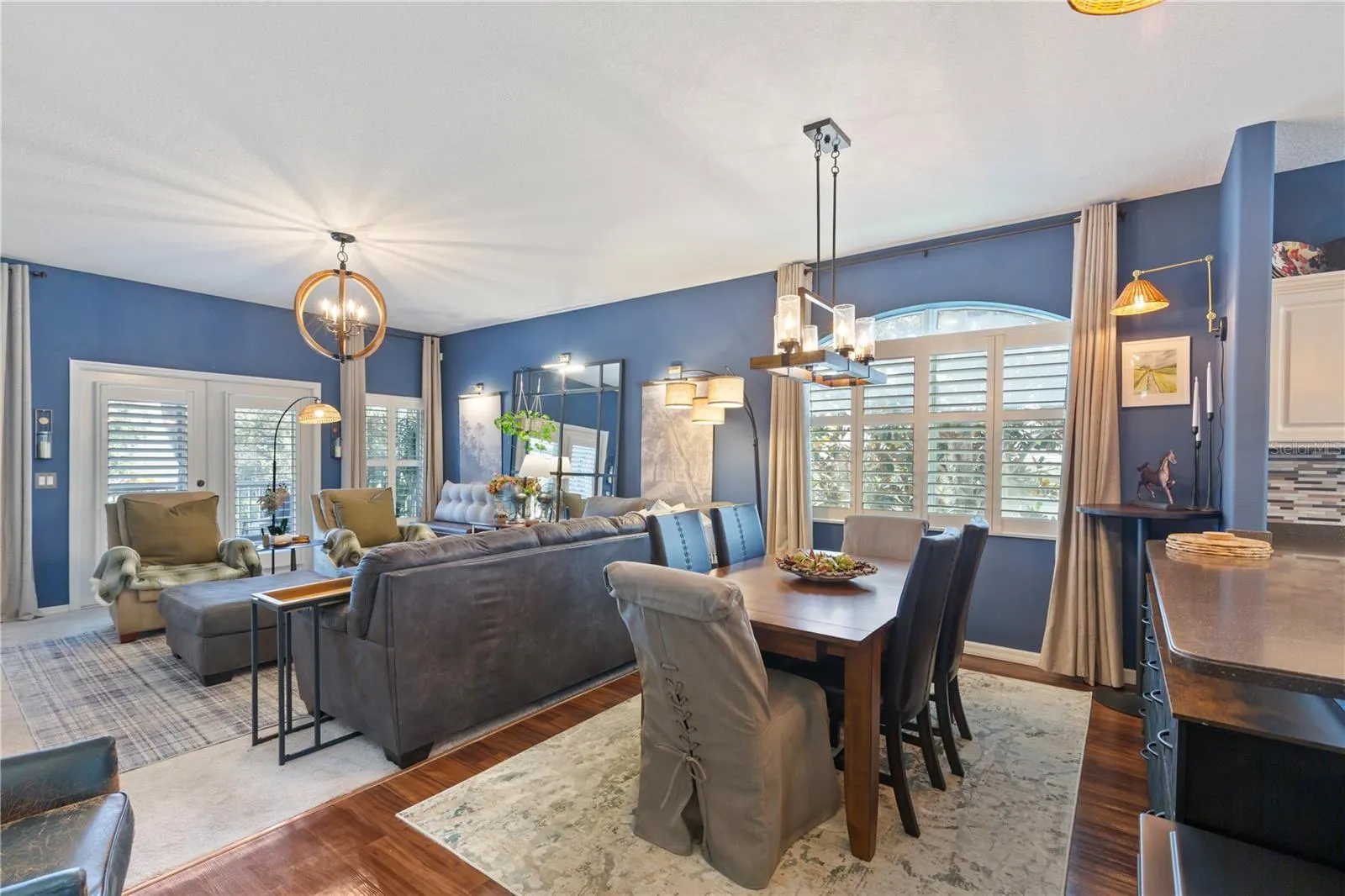 1072 S POINTE ALEXIS DR