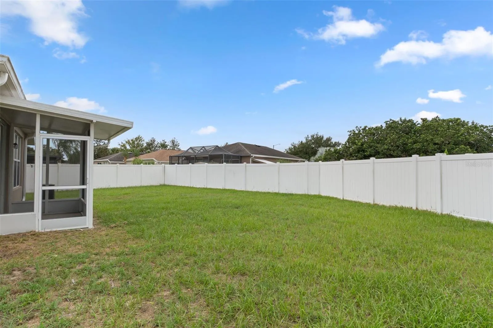 14861 WAKE ROBIN DR