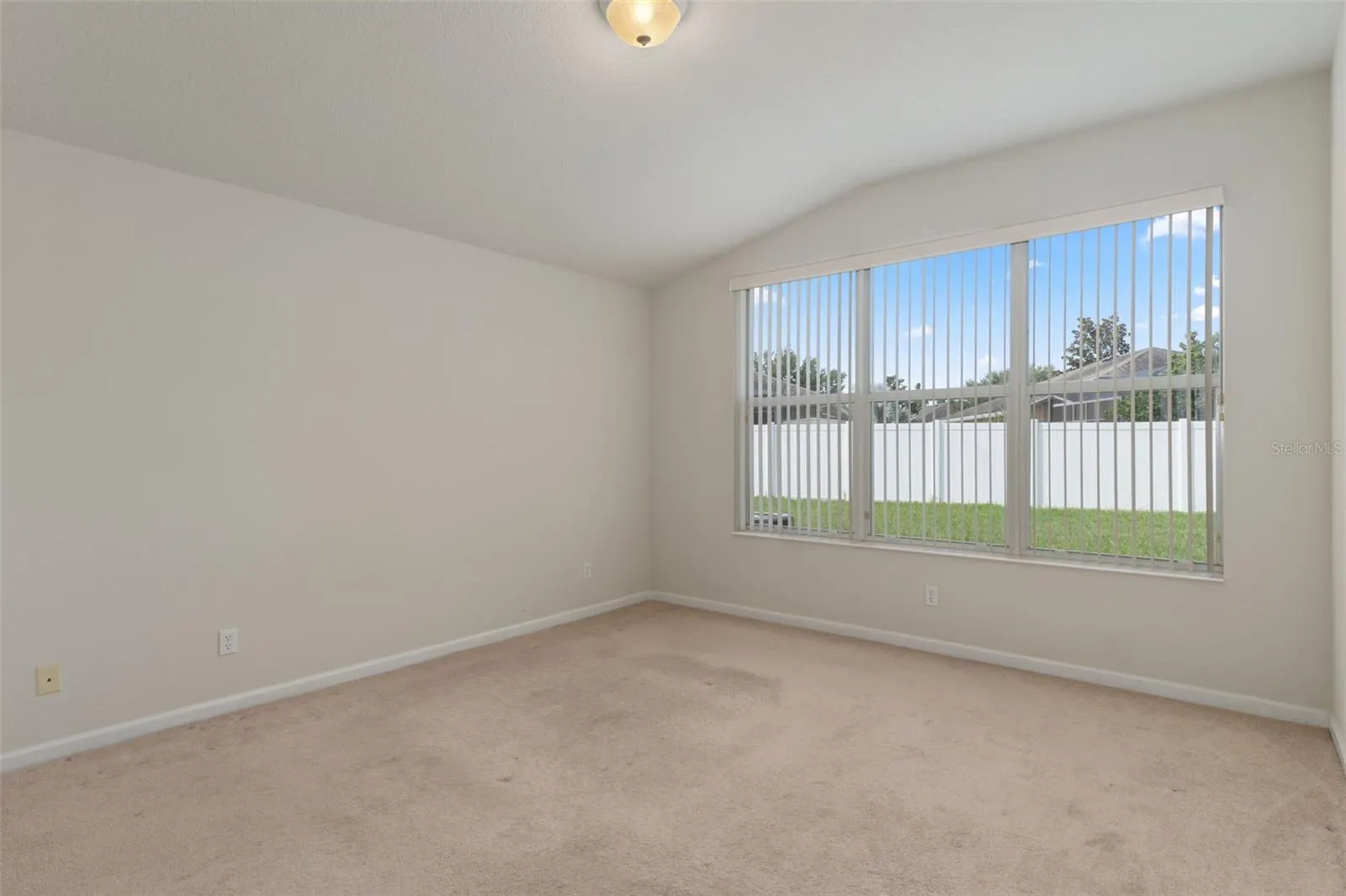14861 WAKE ROBIN DR